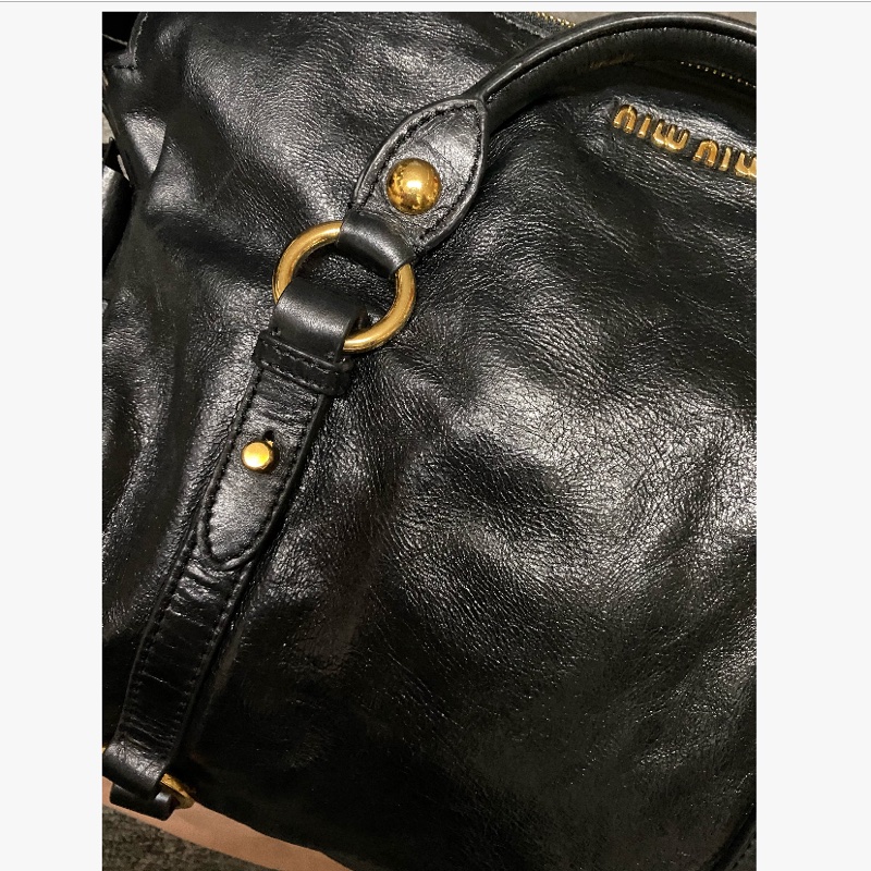 miumiu黑金油蠟蝴蝶結包 機車包 機場包  斜背包 手-17