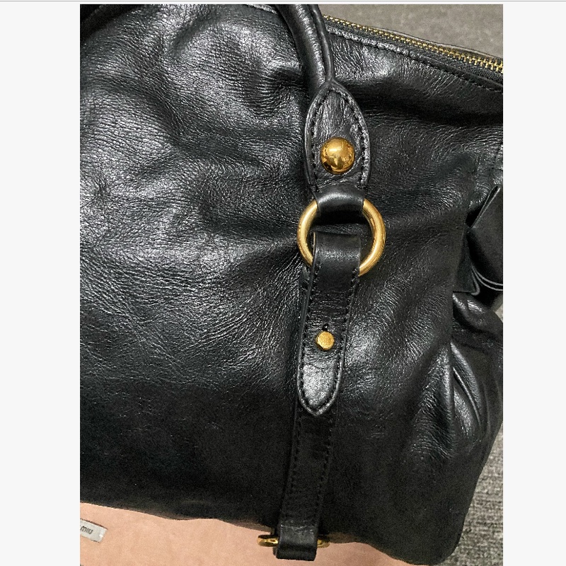 miumiu黑金油蠟蝴蝶結包 機車包 機場包  斜背包 手-20