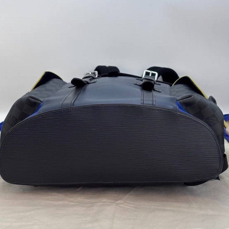 LV 拼色水波紋後背包34*43*12 98新配件塵袋-3