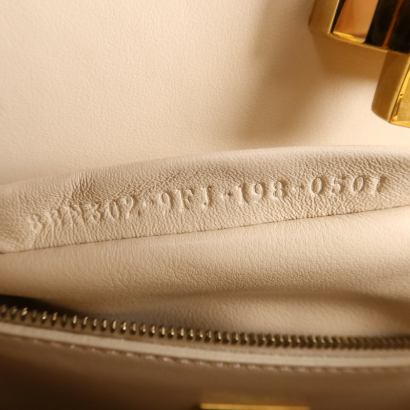 FENDI 牛皮皮革Peekaboo金扣手挽肩背兩用袋-6