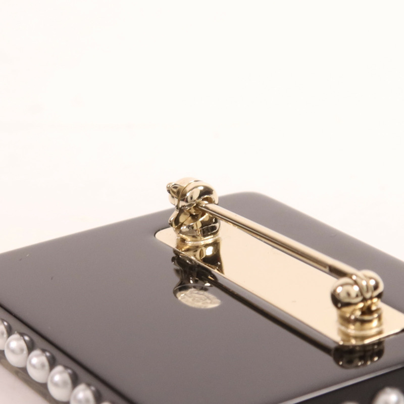 CHANEL PVC Brooch金扣胸針-5