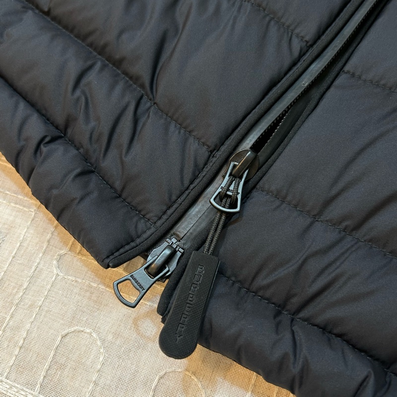 BURBERRY英國男款黑色羽絨外套S-6