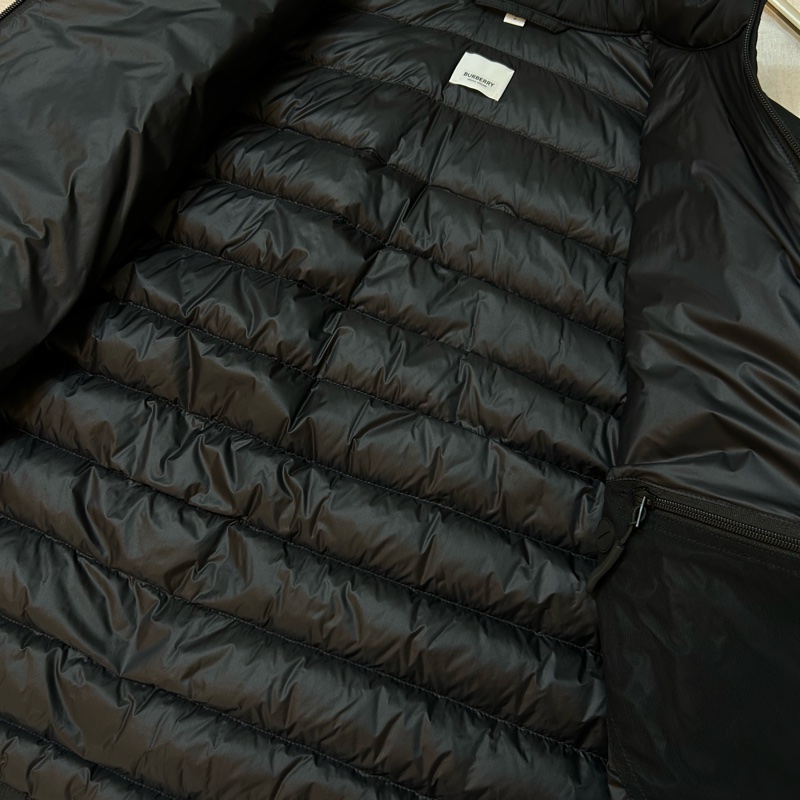 BURBERRY英國男款黑色羽絨外套S-9