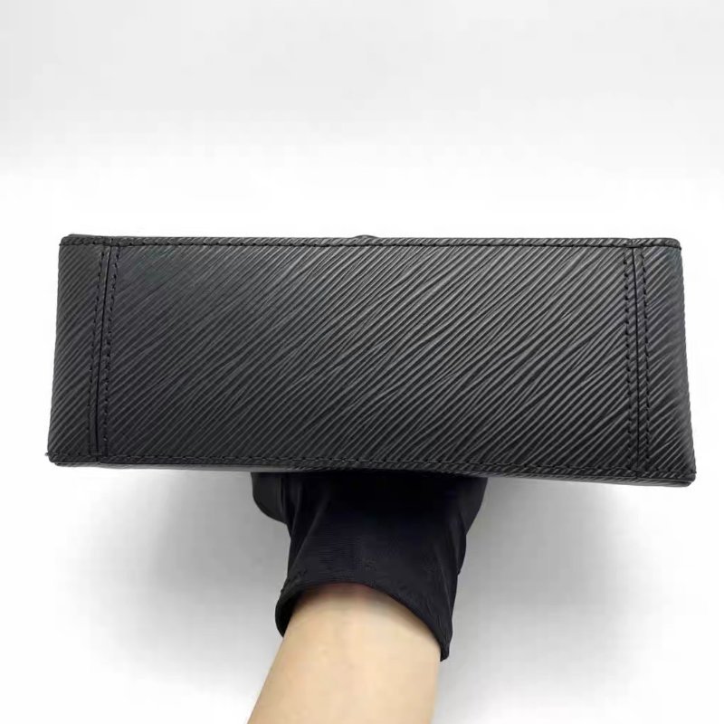 LV 黑金水波紋locky bb鎖頭包 21*16*8 98新配件塵袋-3