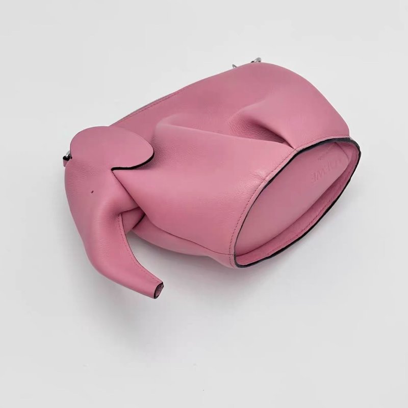 LOEWE 粉色小象造型牛皮肩背斜背包 12.5*16*9 98新配件塵袋-4