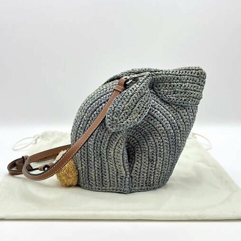 LOEWE 藍色草編肩背斜背兔子包 12*17*9 98新配件塵袋