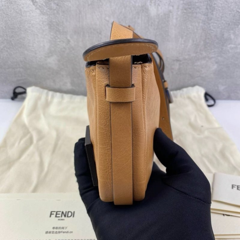 FENDI Simply 手提包腋下包小號棕色 22*4.5*13 99新配件塵袋-3