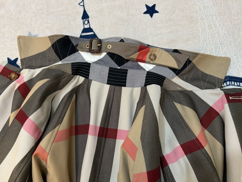 BURBERRY英國格紋卡姆登風衣UK6-10