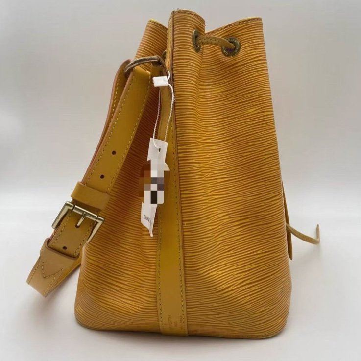 LV 黃色金扣水波紋抽繩水桶肩背包26*27*19.5 98新配件塵袋-4