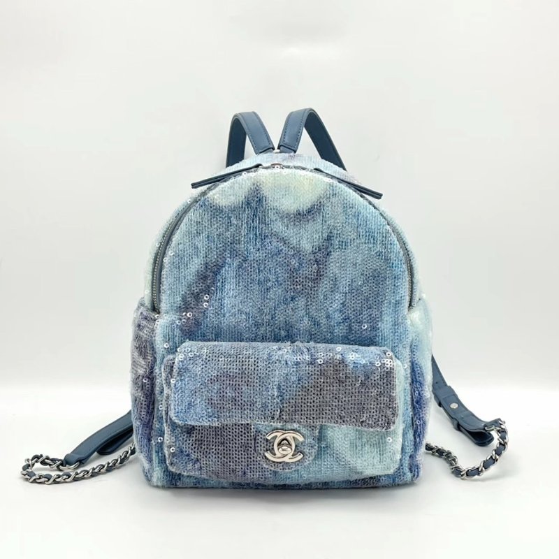 ️CHANEL 亮片雲朵漸變銀扣後背包18*21*10 98新配件塵袋-0