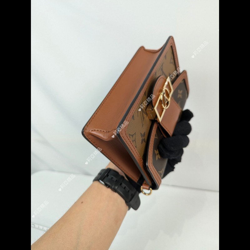 莉亞精品♡LV 達芙妮woc 近新閒置-10