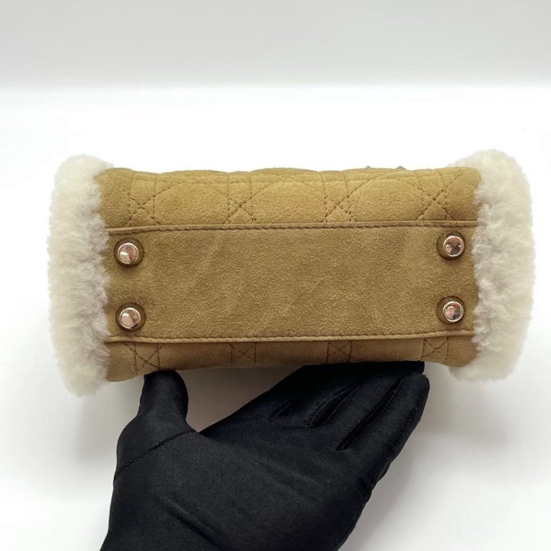 DIOR 棕色羊羔毛三格戴妃手提斜背包 18*15*9 99新配件塵袋-3