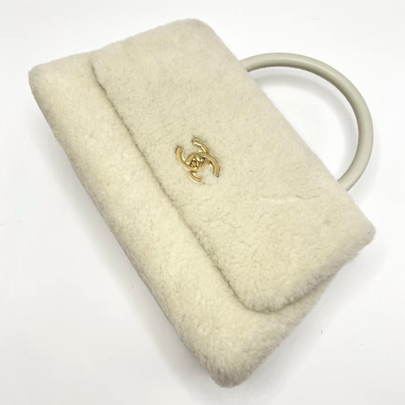 ️CHANEL 白色羊羔毛Coco handle中號 32*18*12 98新配件保卡塵袋-2