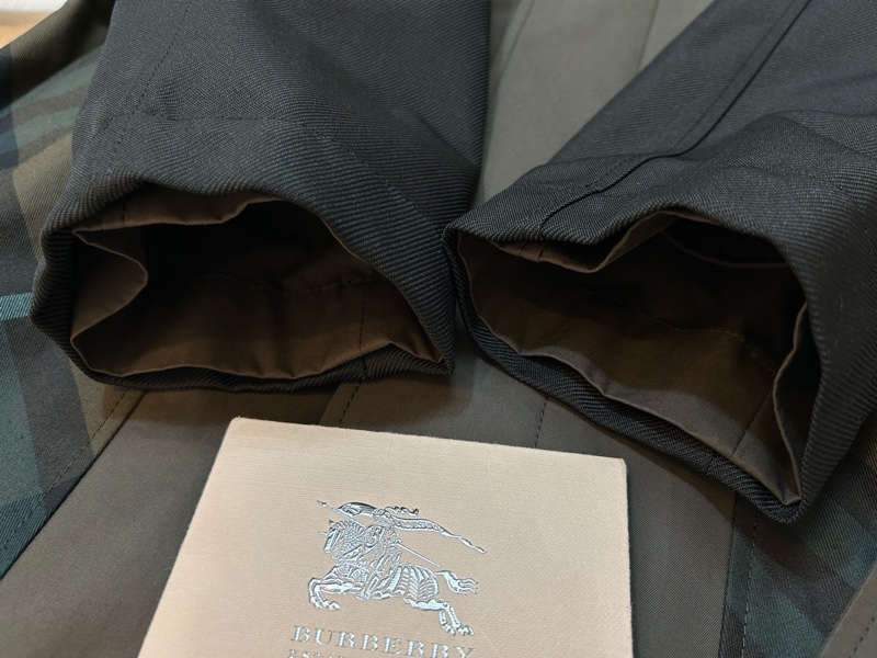BURBERRY英國深棕色格紋馬術騎士雙面穿風衣UK2-6