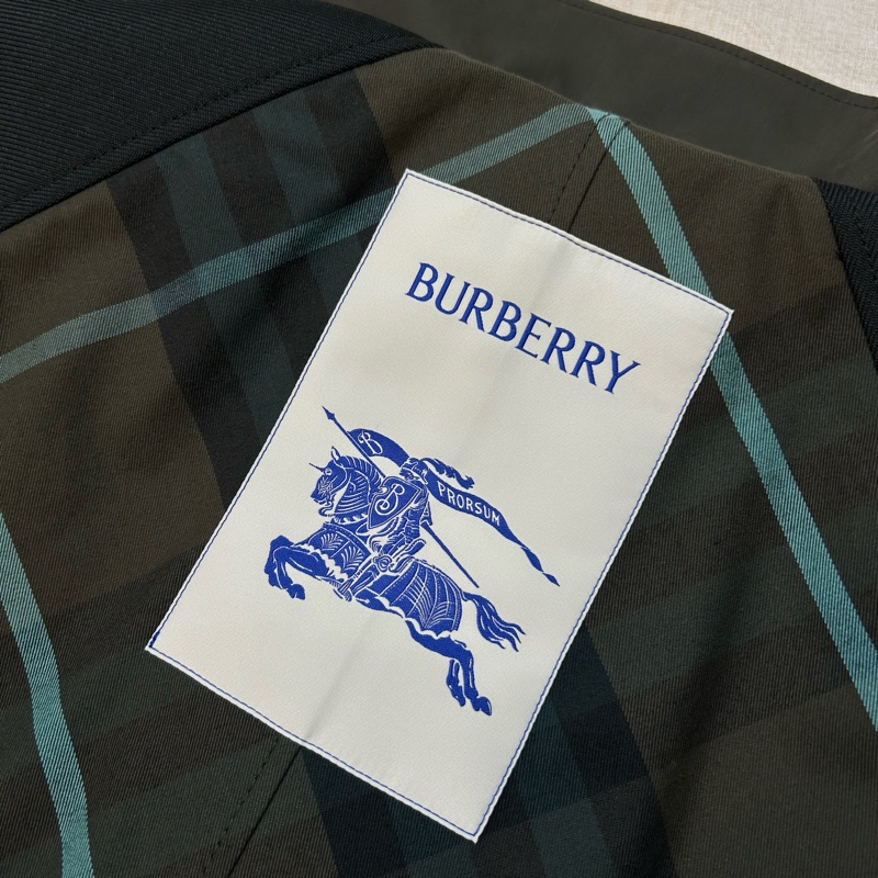 BURBERRY英國深棕色格紋馬術騎士雙面穿風衣UK2-11