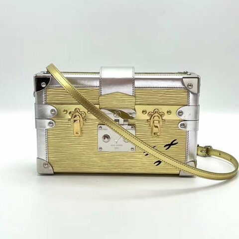 ️LV 金色PETITE MALLE硬盒子肩背斜背包 芯片款 20*12*6 98新配件塵袋