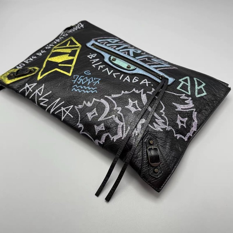 BALENCIAGA 塗鴉彩繪手拿包 34*23*1 98新配件塵袋-4