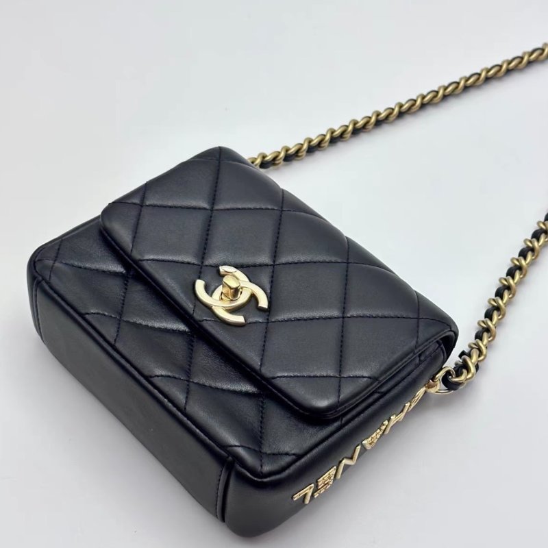 CHANEL 黑金21B雕花字母方胖子 17*14*6 98新配件塵袋-2