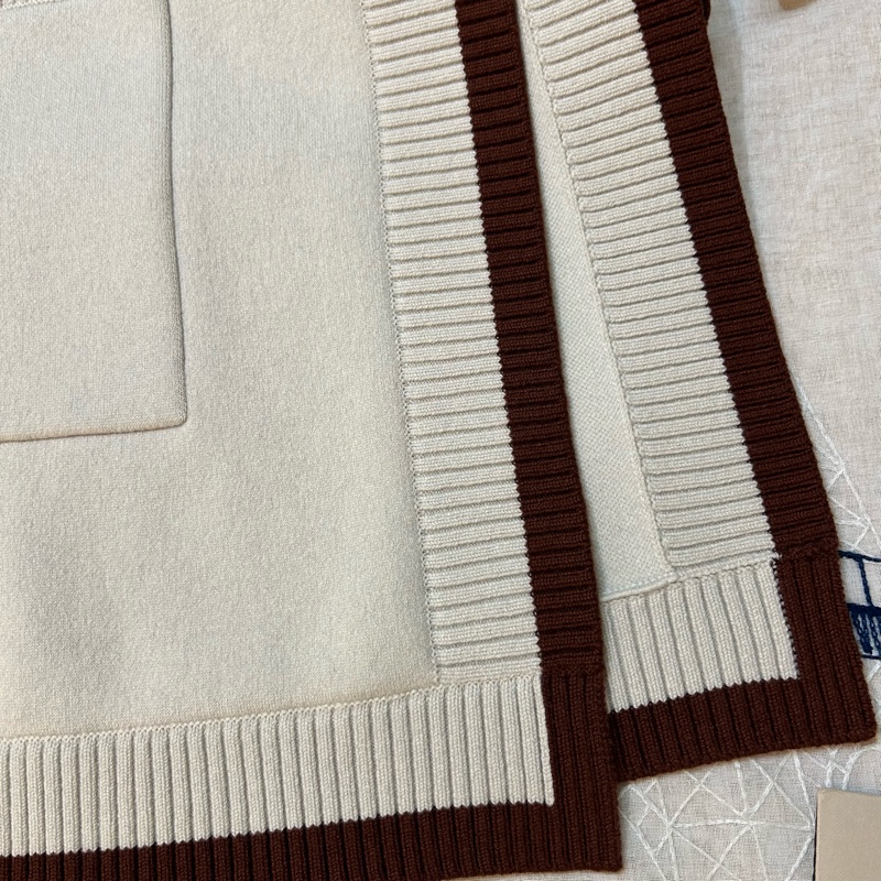 BURBERRY英國帆布色徽標圖案連帽披肩-5