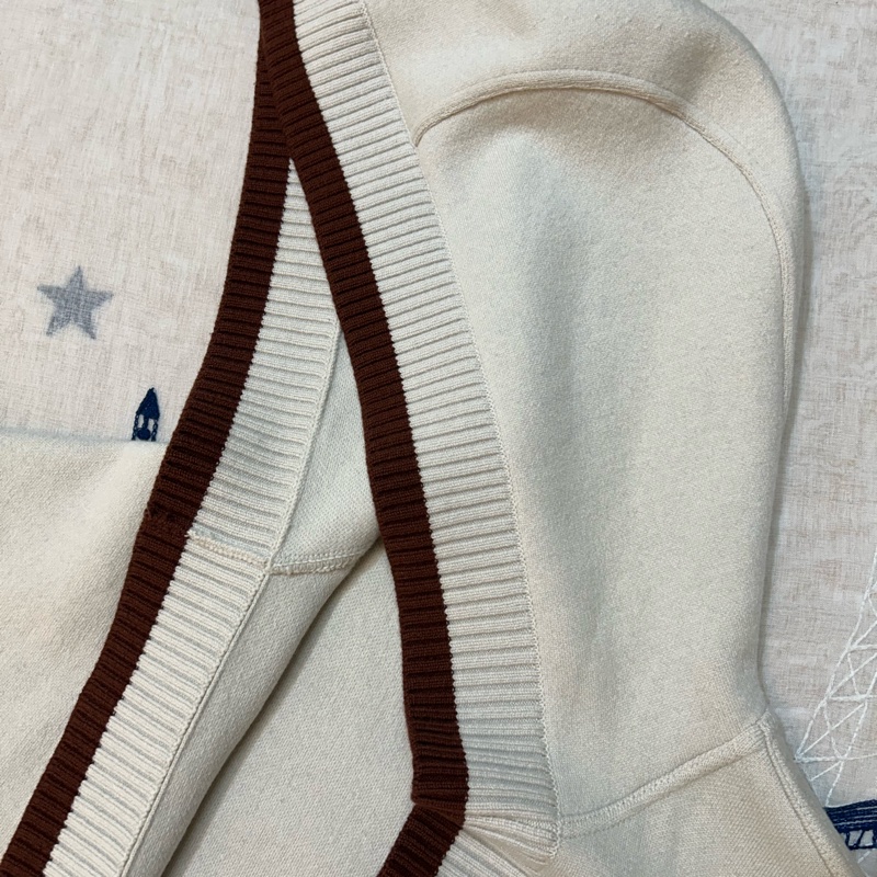 BURBERRY英國帆布色徽標圖案連帽披肩-6