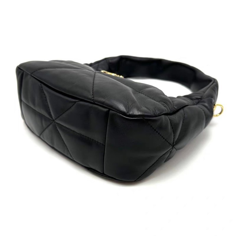 PRADA 新款黑金羊皮hobo肩背腋下包21*13*7 98新配件塵袋-4