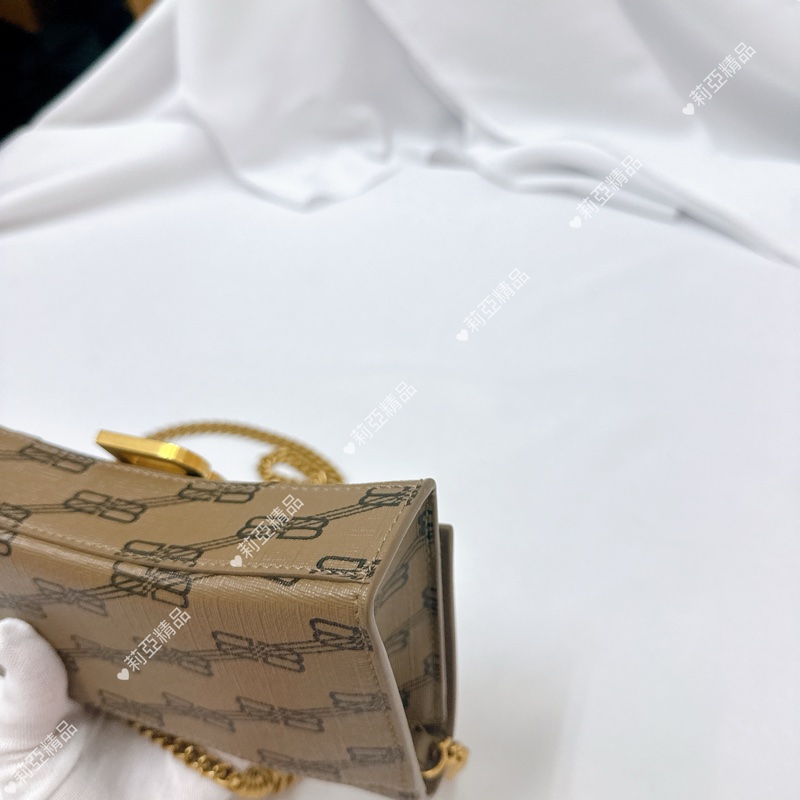 莉亞精品♡ BALENCIAGA 沙漏woc 近新美包-11