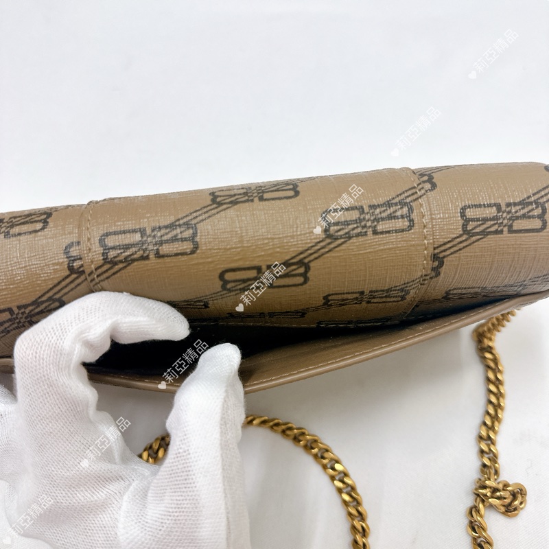 莉亞精品♡ BALENCIAGA 沙漏woc 近新美包-16