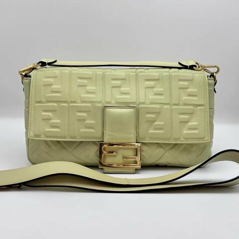 FENDI 米黃色金扣雙F大號肩背斜背法棍包 31*15*5 98新配件塵袋