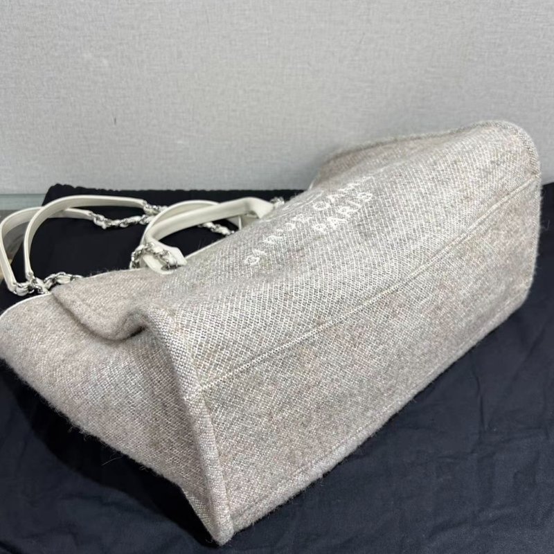 CHANEL 銀扣手提肩背沙灘包 39*30*19 全新閒置配件塵袋-2