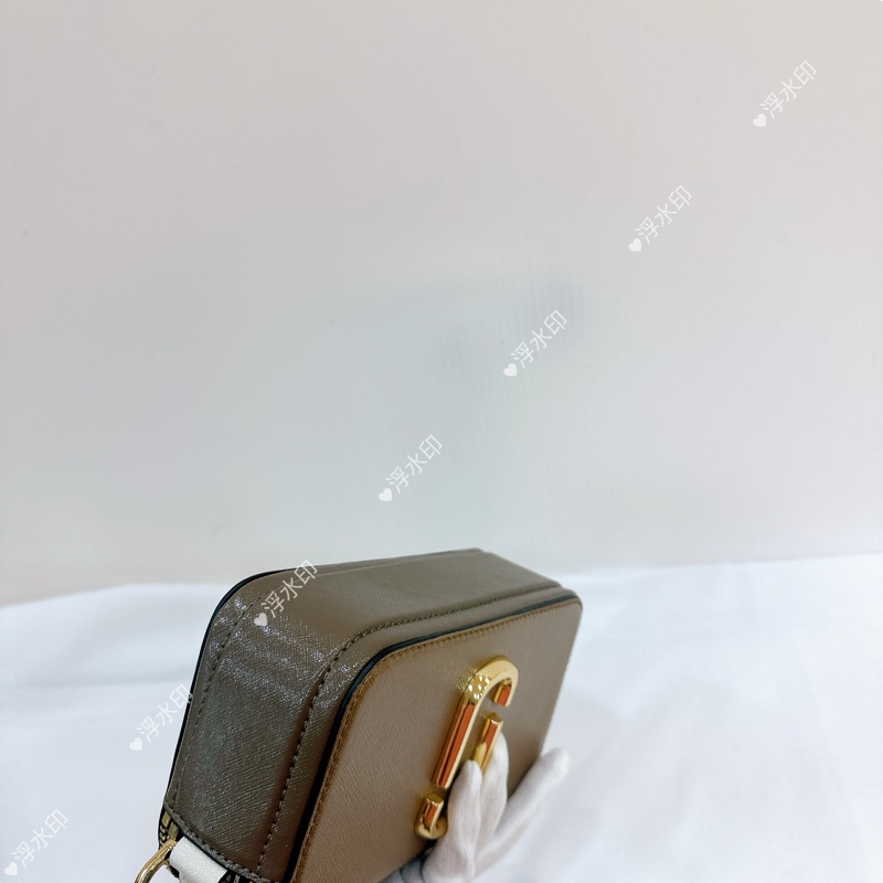 莉亞精品♡ MJ相機包 黑金棕 近新美包-10