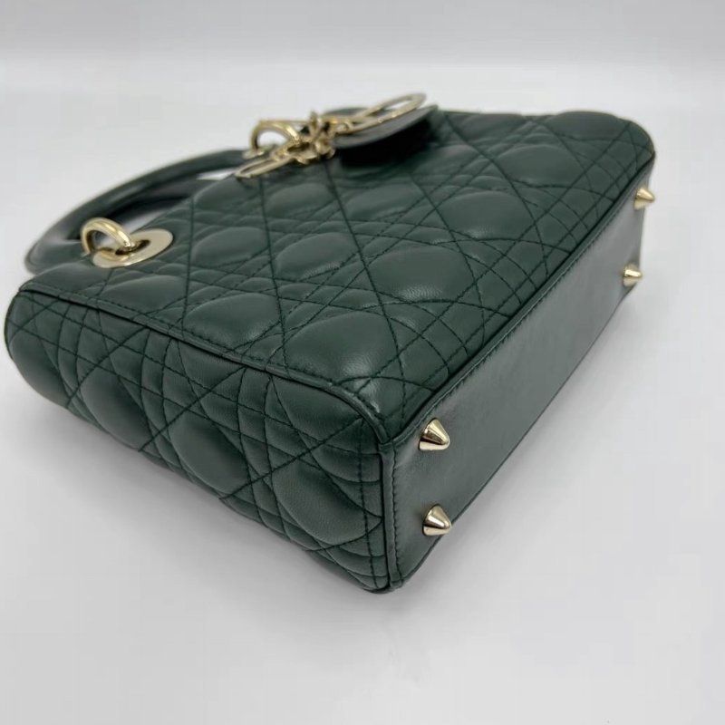 DIOR 深綠色金戴妃四格徽章肩帶手提包20*17*8 98新配件塵袋-4