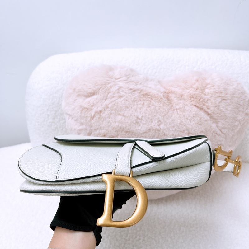 Dior saddle 中號灰白色馬鞍包-1
