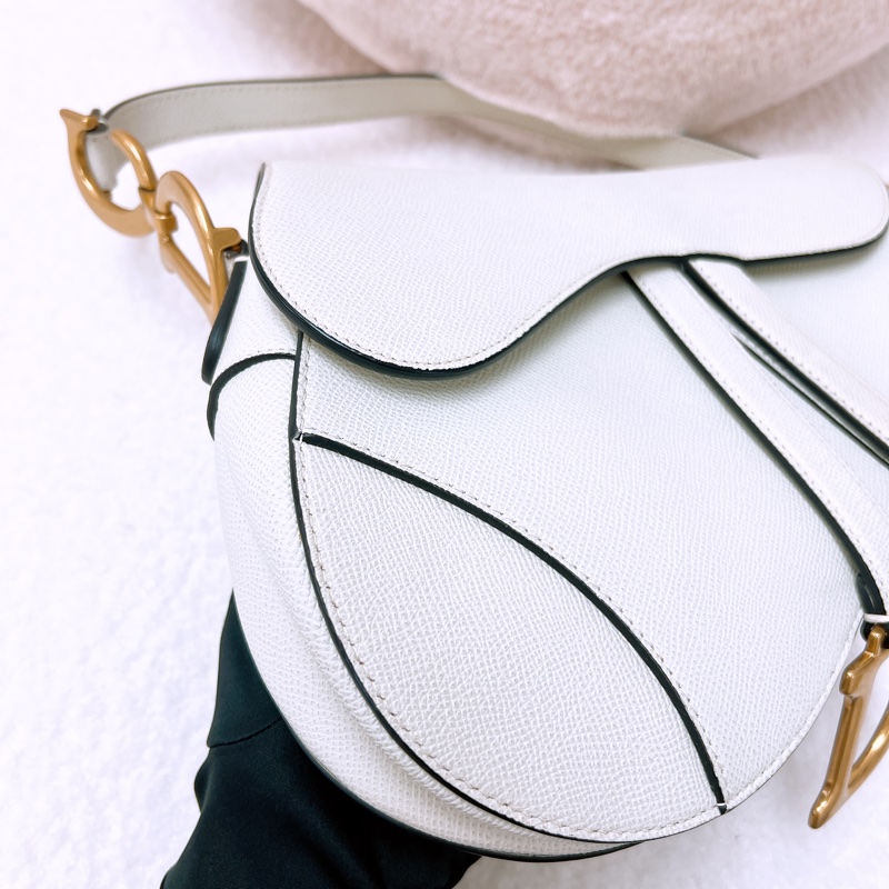 Dior saddle 中號灰白色馬鞍包-3