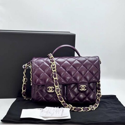 CHANEL 24A手工坊油蠟皮酒紅金扣單肩郵差包25*16**5 全新閒置配件盒子塵袋購證