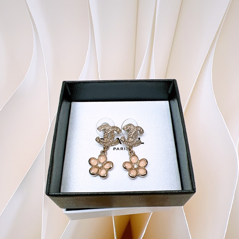 Chanel 19v 粉色花瓣雙C耳環-0