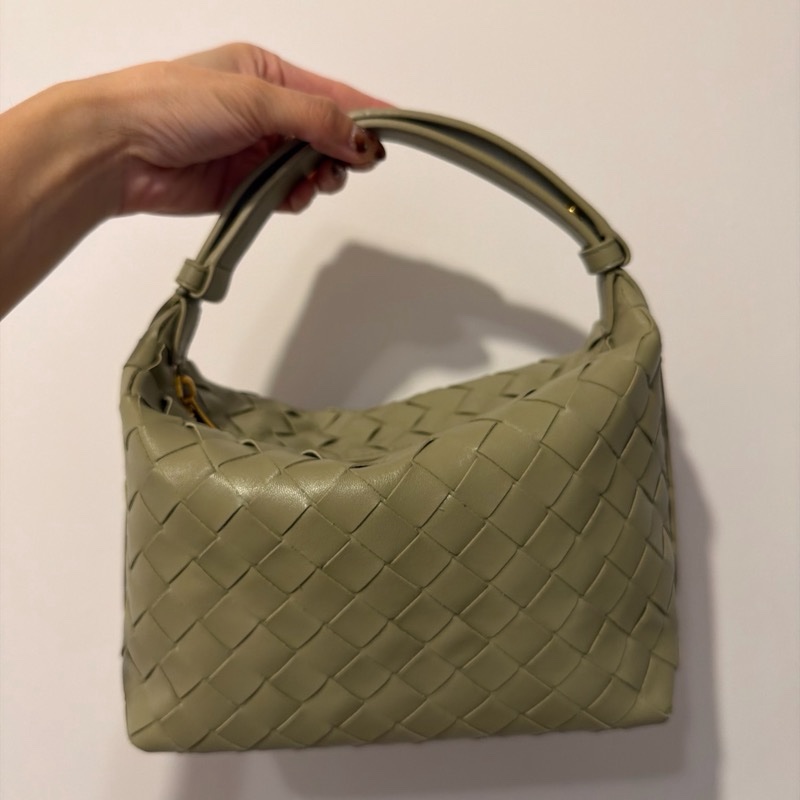 BOTTEGA VENETA -Wallace酪梨色-5