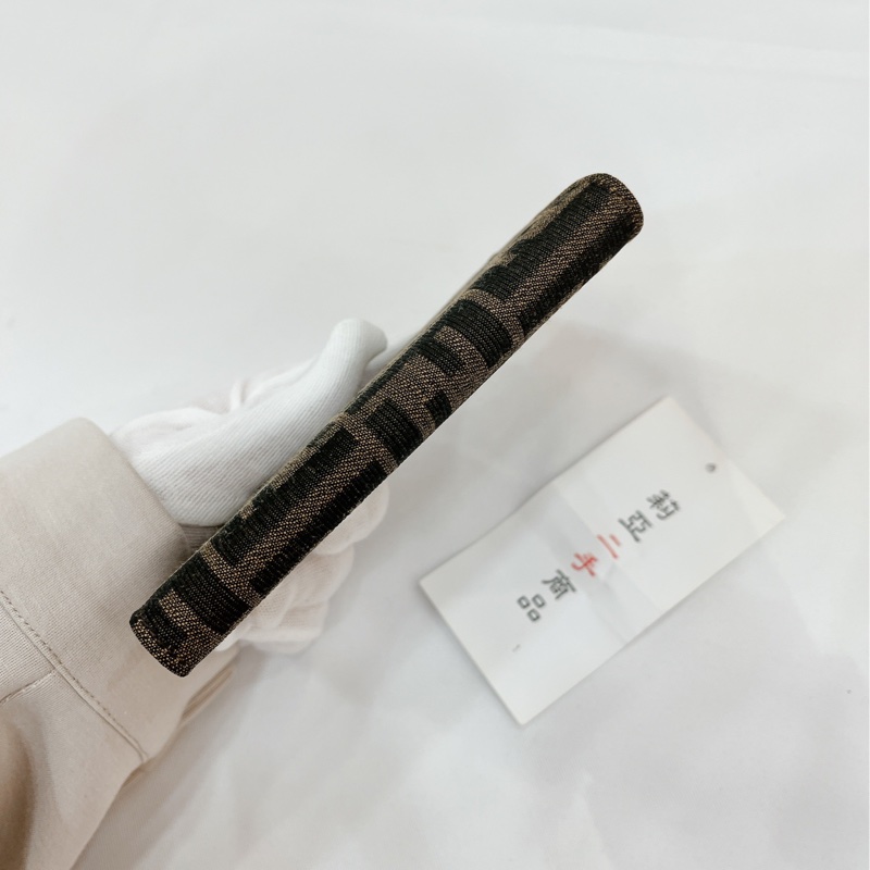 莉亞精品♡Fendi 老花護照夾 二手-3
