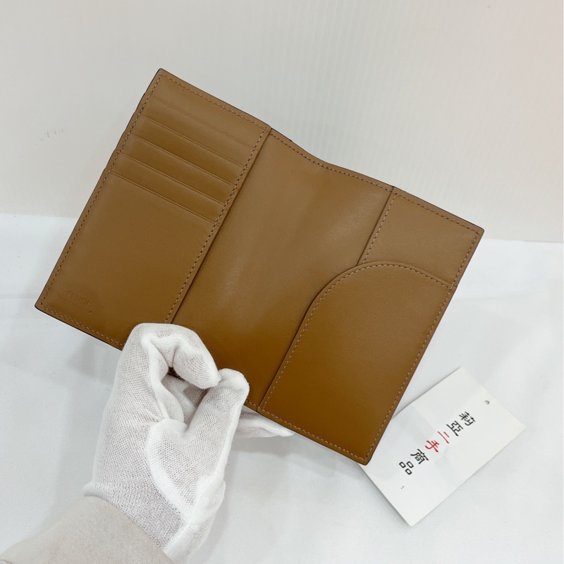 莉亞精品♡Fendi 老花護照夾 二手-11
