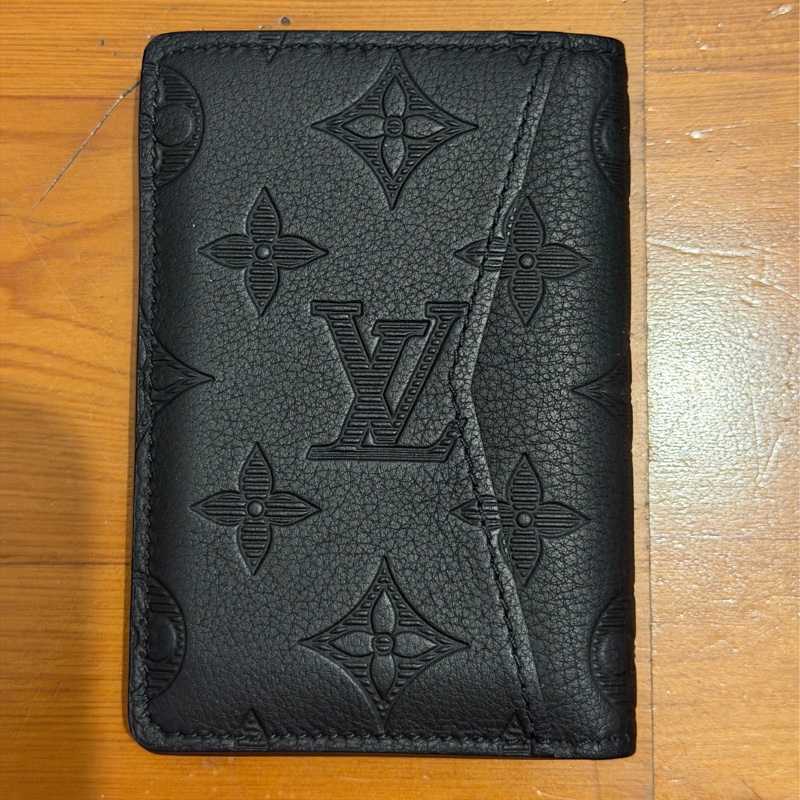 Louis Vuitton LV 袋裝萬用錢包 卡夾 M62899 黑色壓紋 皮革 小牛皮(近全新)-5