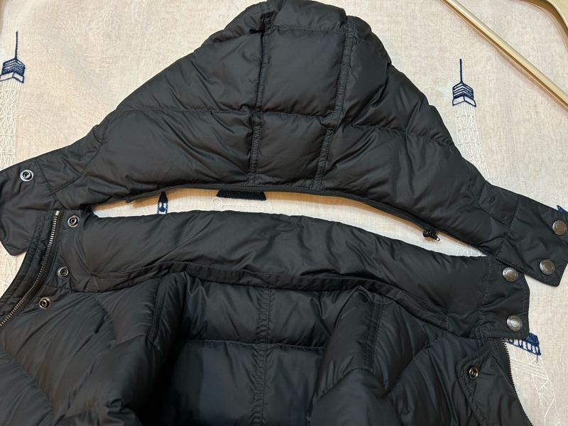 BURBERRY英國BRIT黑色羽絨連帽大衣L-7