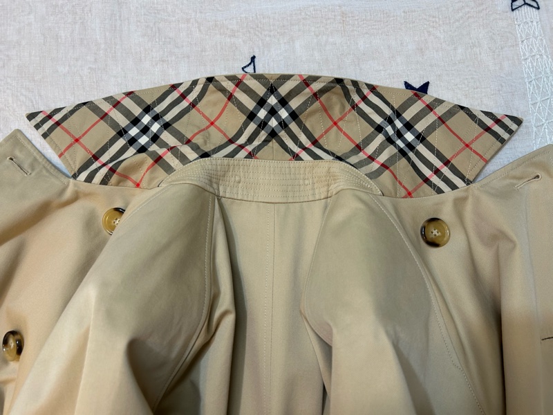 BURBERRY英國蜜色斗篷袖風衣UK2-11