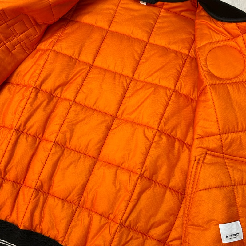 BURBERRY英國男款對比衣袖徽標圖案羊毛飛行夾克/深松柏綠XL-11