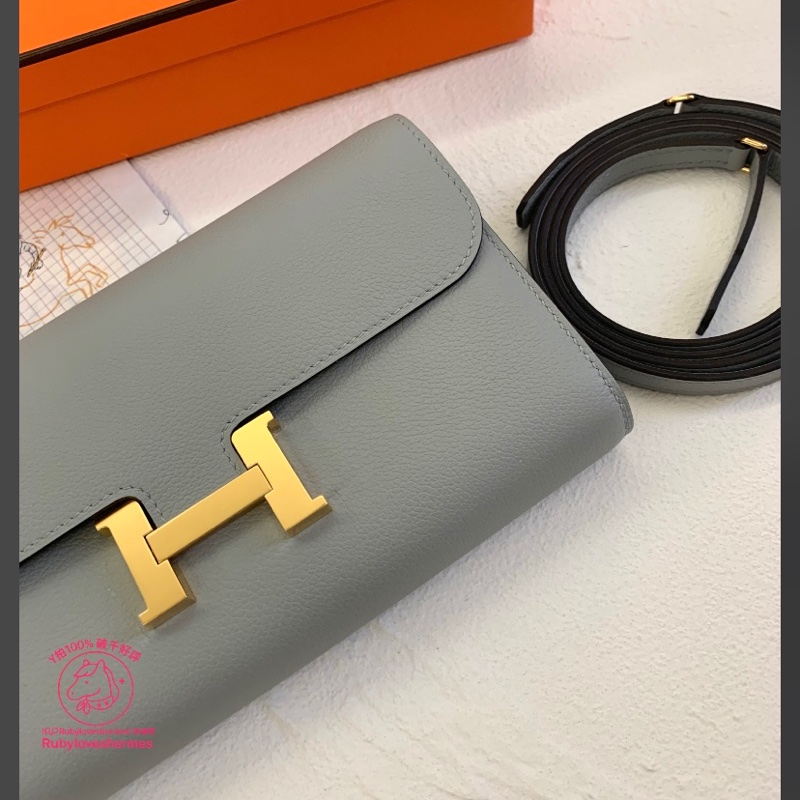 Rubyloveshermes1愛馬仕 Constance to go冰川藍金釦hermes woc-7