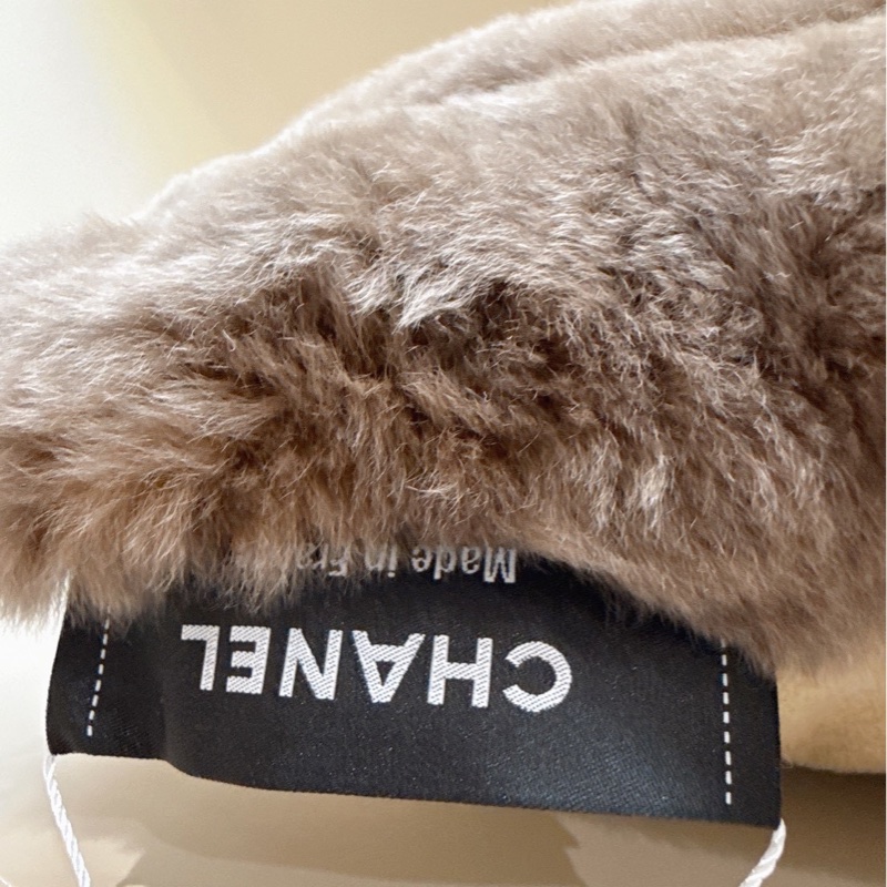 CHANEL 長方形兔毛靠枕枕頭-5