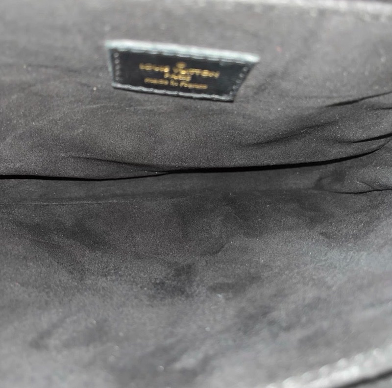 LV 拼色郵差包-6