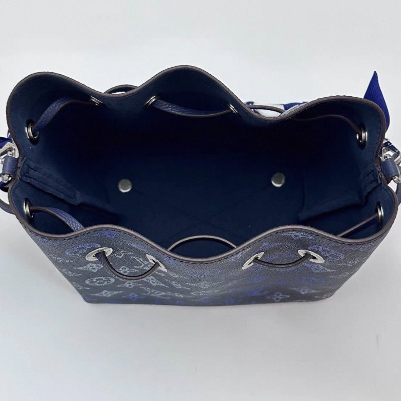 LV 漸變藍Bella月光女神鏤空水桶包22*19*14 99新配件盒子塵袋後配絲巾-1