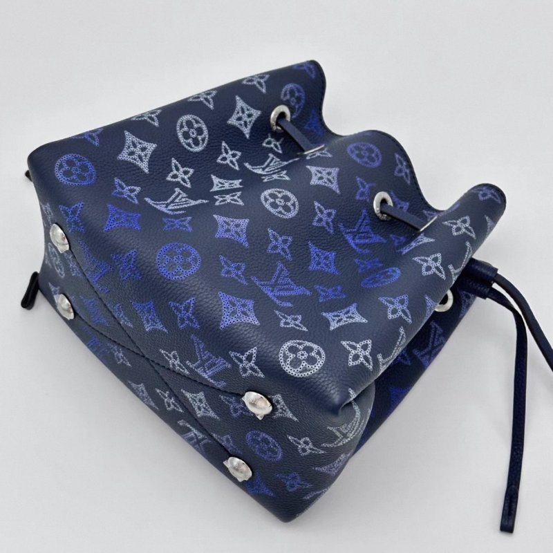 LV 漸變藍Bella月光女神鏤空水桶包22*19*14 99新配件盒子塵袋後配絲巾-2