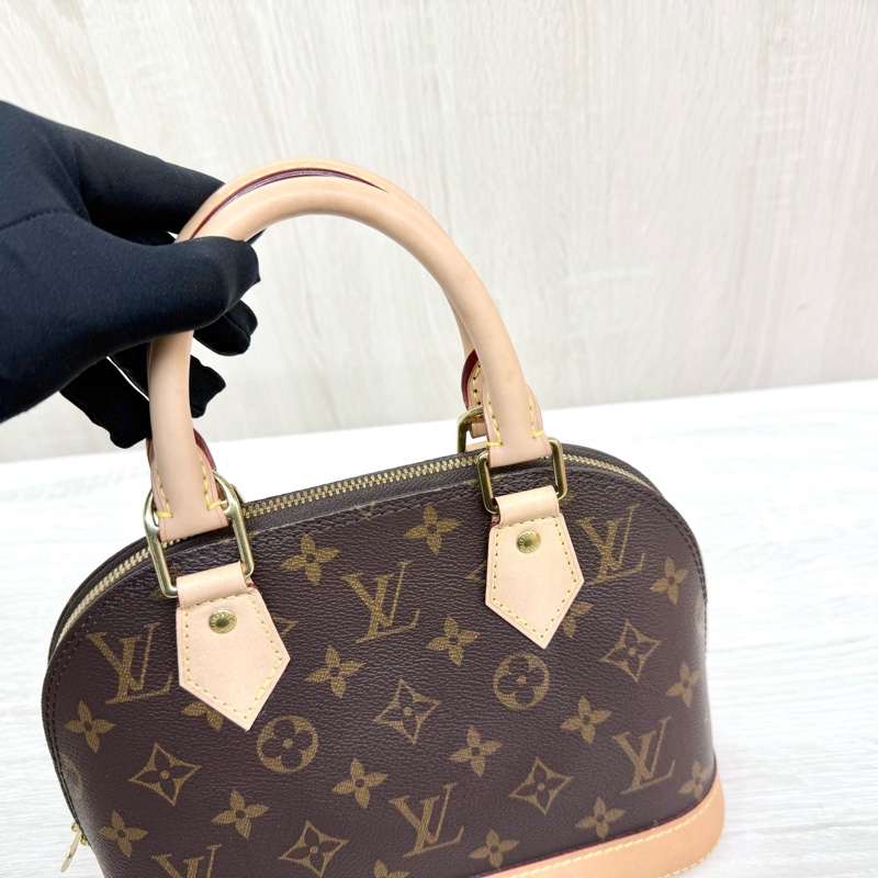 LV原花ALMA BB貝殼包/M46990-8