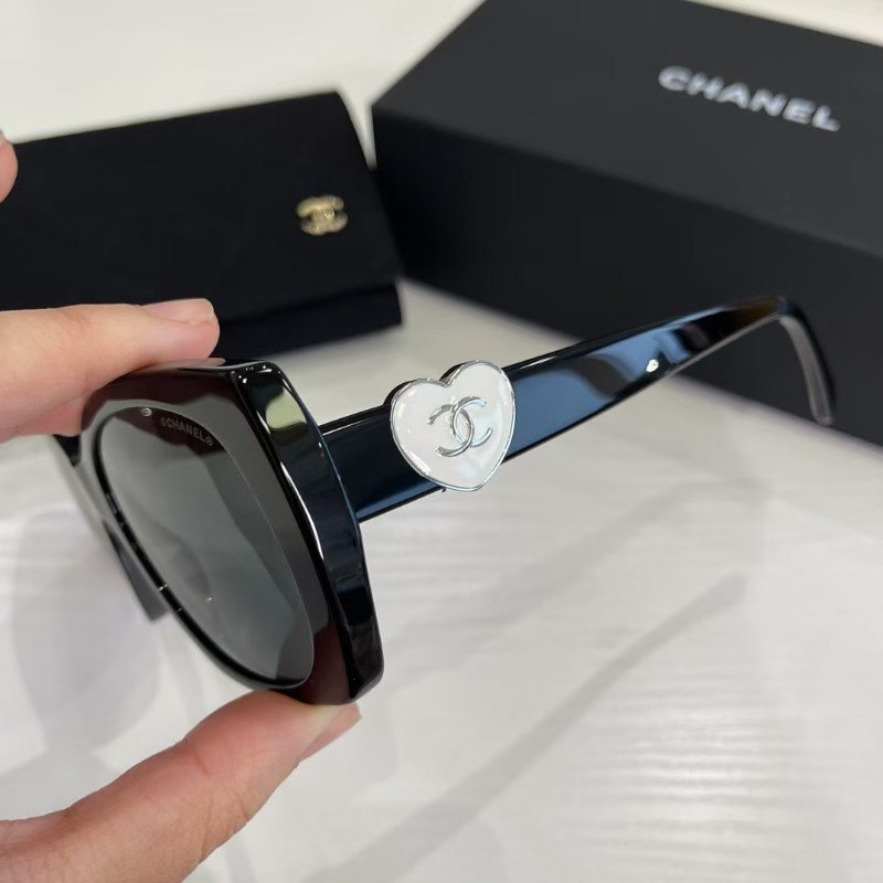 Chanel 黑銀愛心 CH5519 太陽眼鏡 全新全配-2