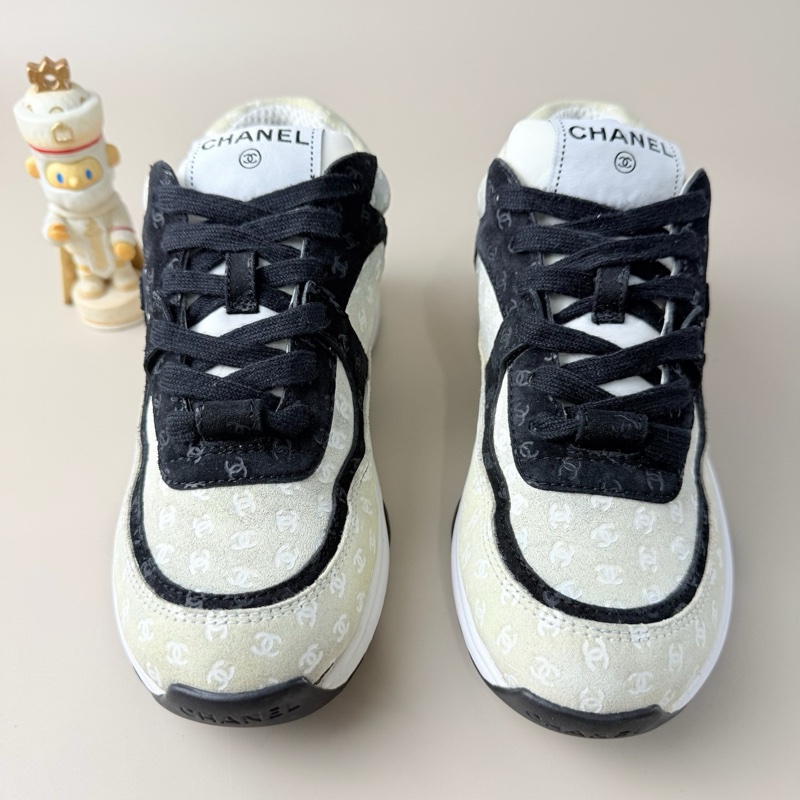 CHANEL/香奈兒 黑白雙C滿印熊貓休閒鞋 36碼-1